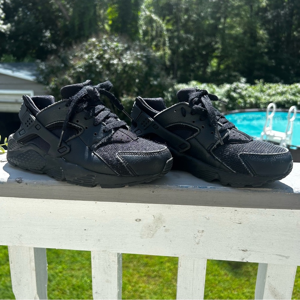 Big kids Black huaraches